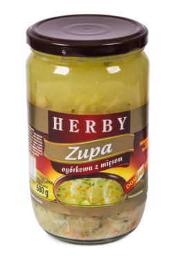 Zupa ogórkowa z mięsem